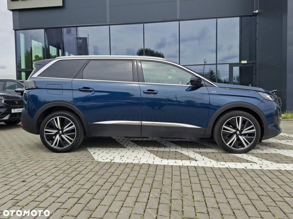 Peugeot 5008 - 5
