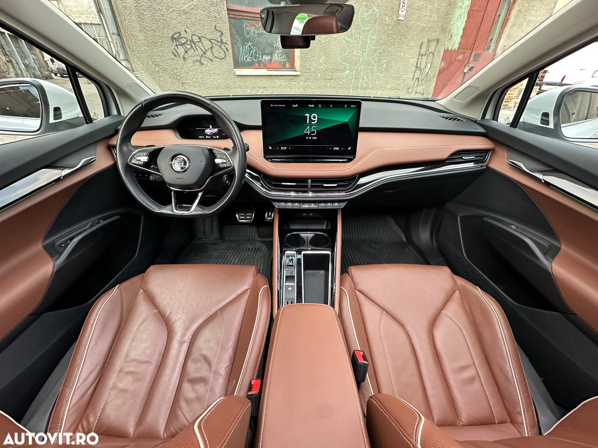 Skoda Enyaq iV Electric 80 - 17