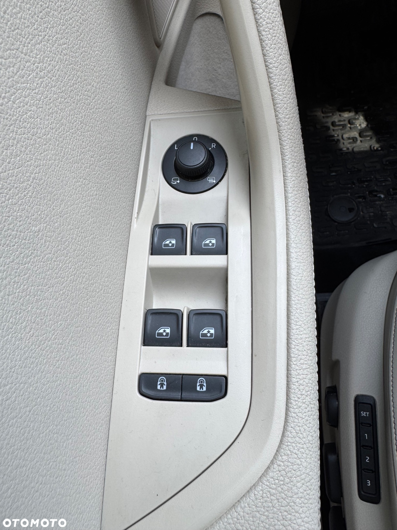 Skoda Superb 2.0 TDI SCR Style DSG - 28