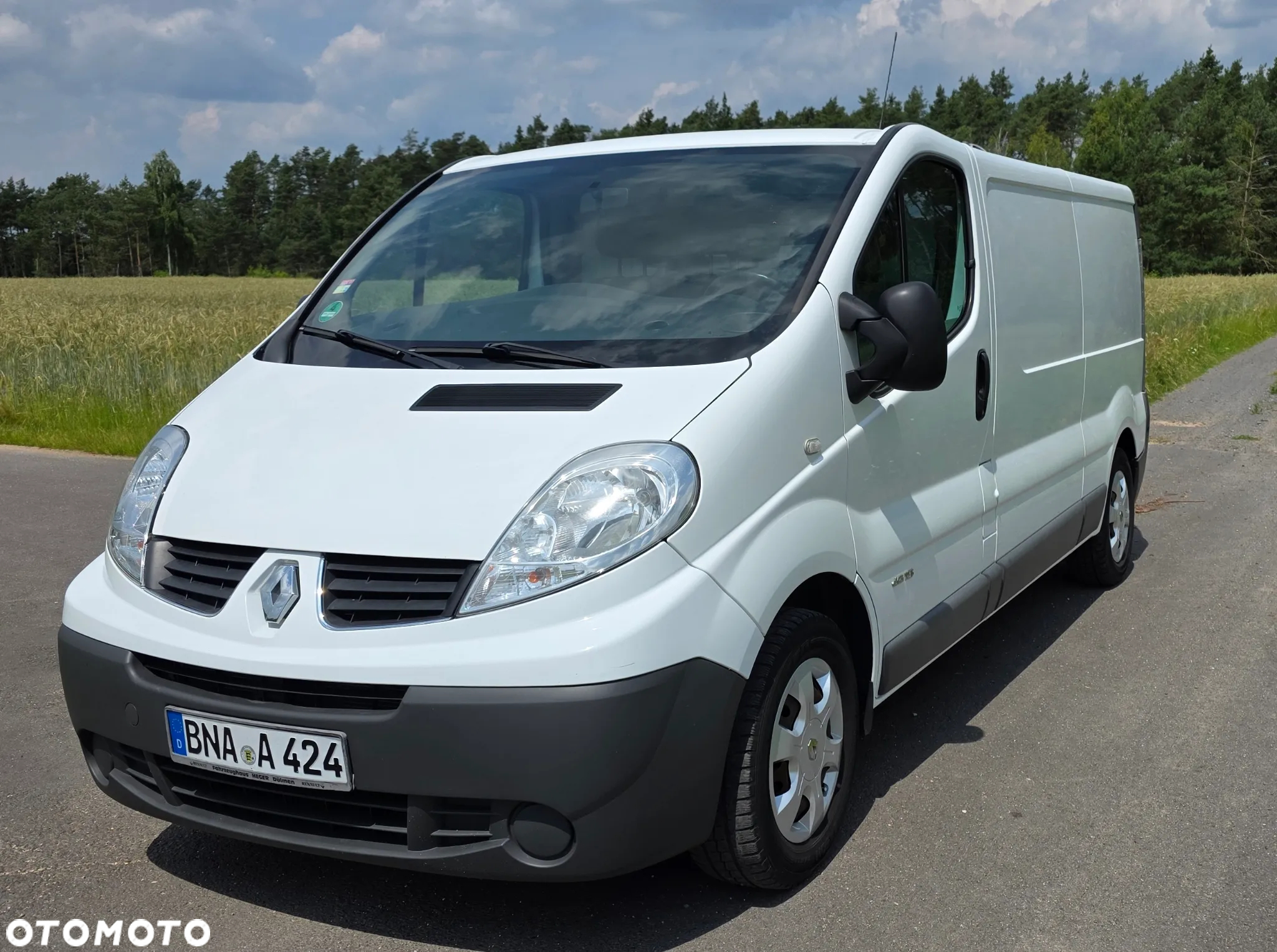 Renault TRAFIC - 2