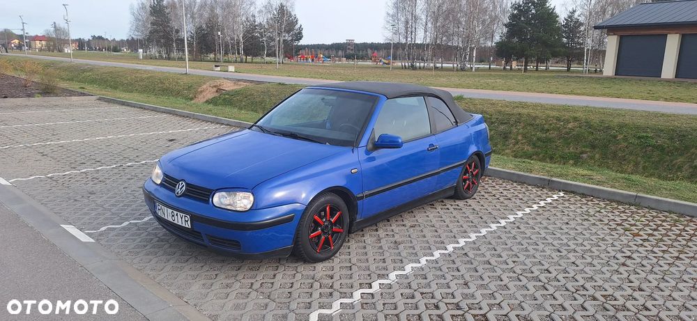 Volkswagen Golf - 2