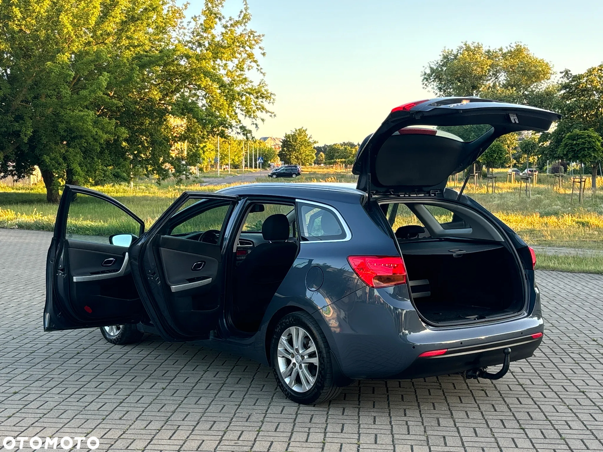 Kia Ceed 1.6 GDI DCT Platinum Edition - 16