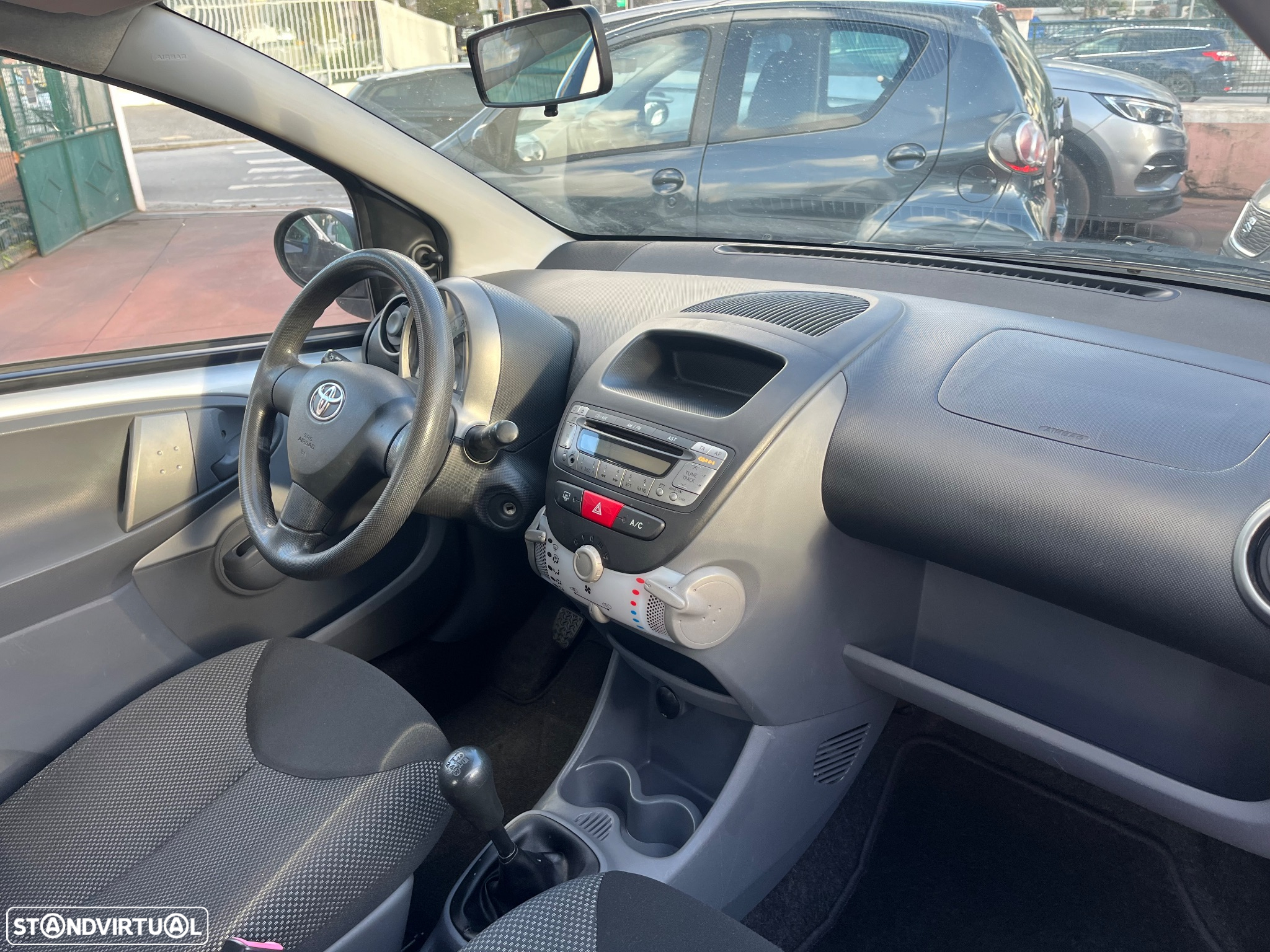 Toyota Aygo 1.0 Plus Sport Pack - 8