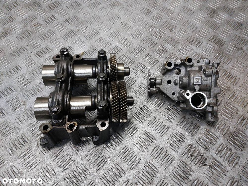 WAŁKI BALANSUJĄCE + POMPA OLEJU RENAULT KOLEOS I 2.0 DCI 8200345633 - 2