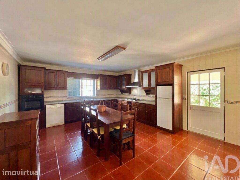 Casa / Villa T4 em Vouzela e Paços de Vilharigues de 260,00 m2 - Grande imagem: 4/27
