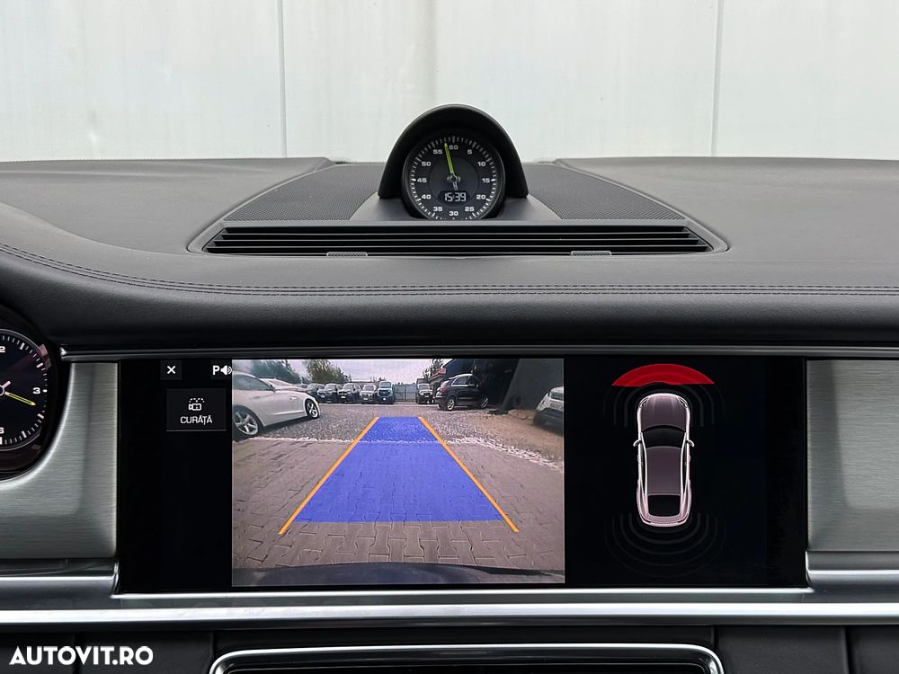 Porsche Panamera 4 E-Hybrid Executive - 28