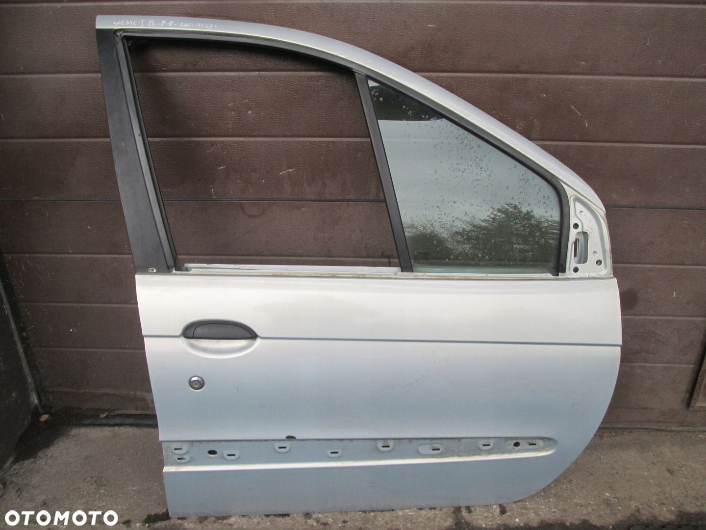 DRZWI PRAWE PRZEDNIE PRAWY PRZÓD RENAULT SCENIC I FL MV632 - 1