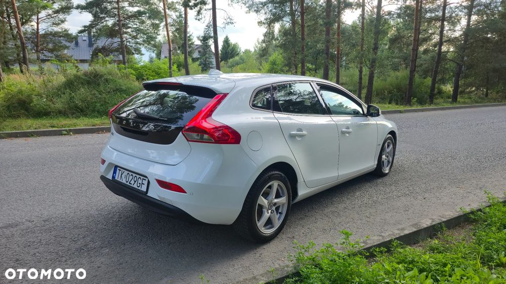 Volvo V40 D2 Kinetic - 5