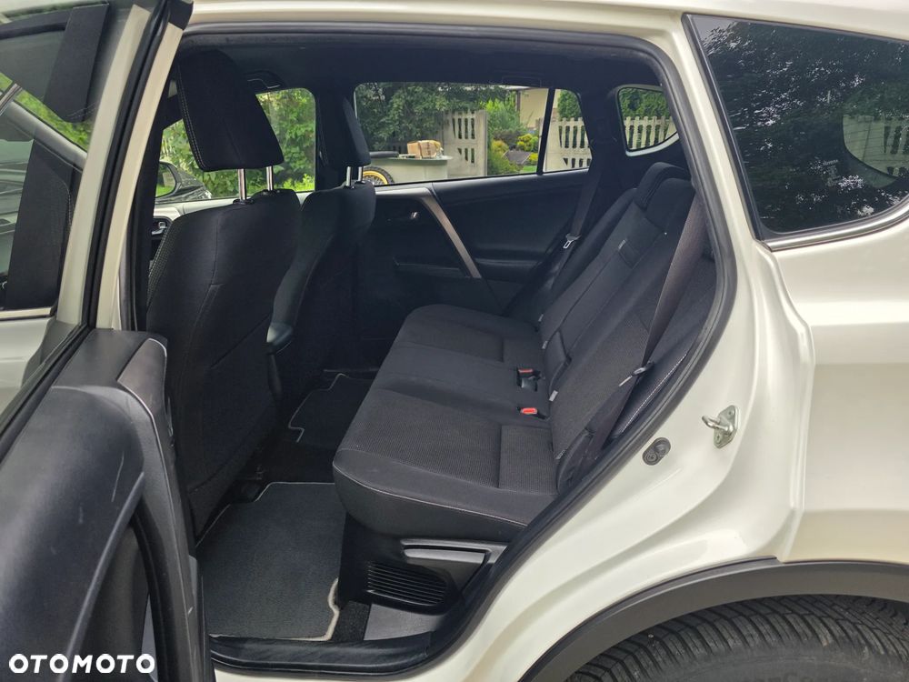 Toyota RAV4 Hybrid Premium 4x2 - 12