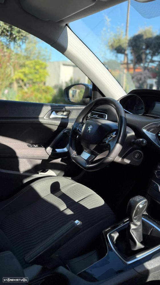 Peugeot 308 HDi FAP 92 Active - 5