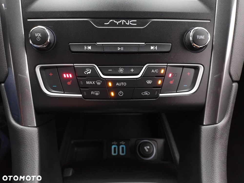 Ford Mondeo 2.0 EcoBlue Titanium - 20