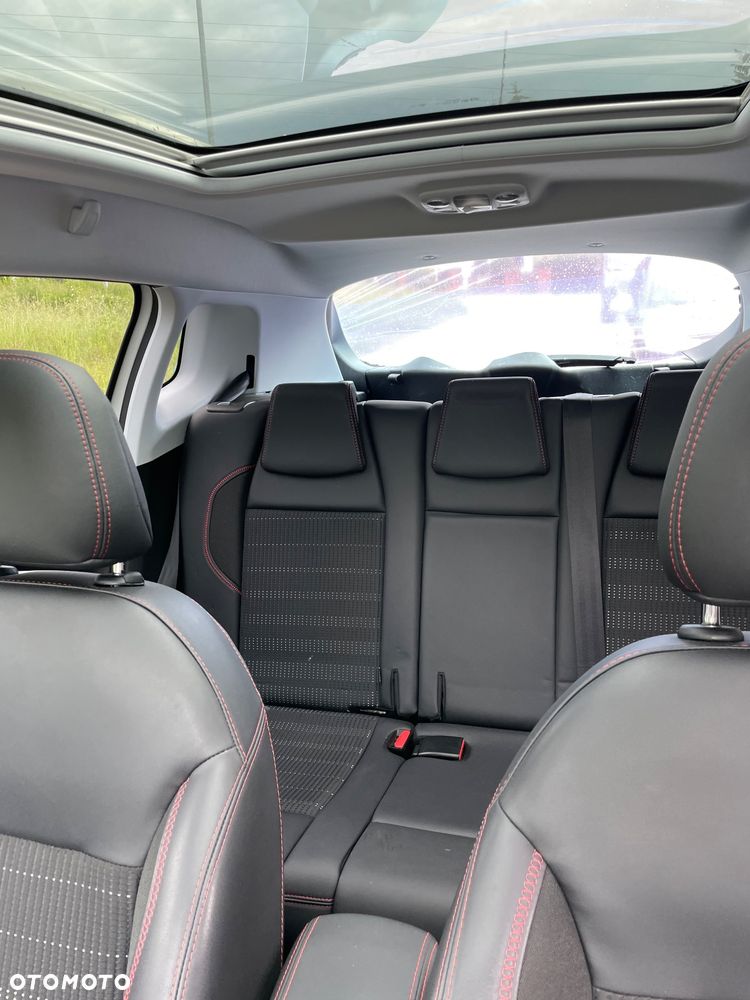 Peugeot 2008 1.2 PureTech GT Line S&S - 17