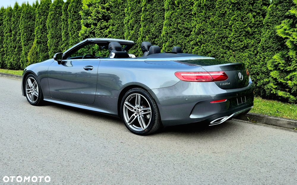 Mercedes-Benz Klasa E 220 d 4-Matic 9G-TRONIC - 4
