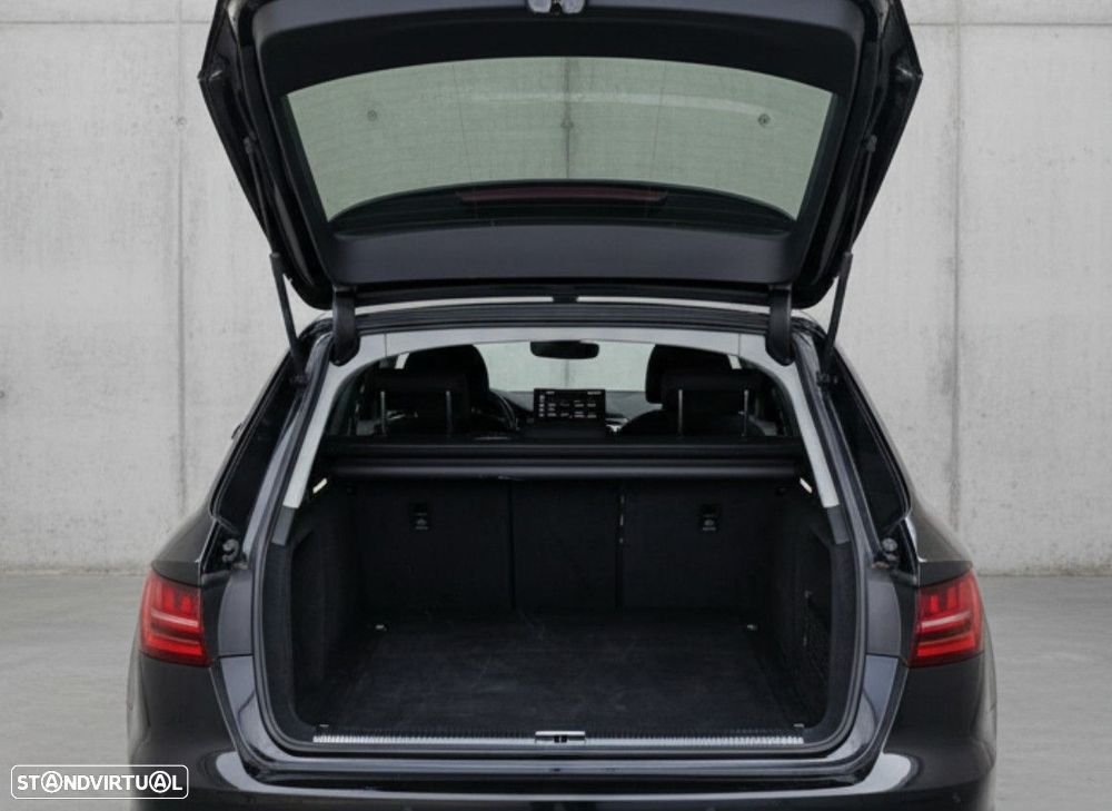Audi A4 Avant 30 TDI S tronic - 6