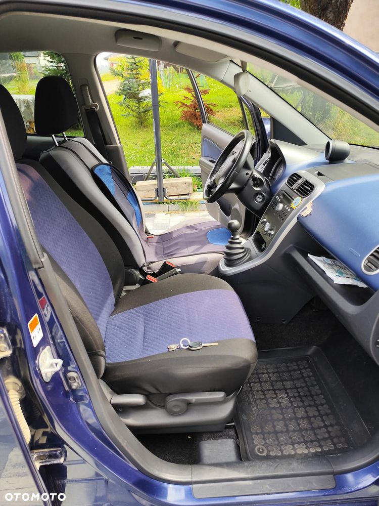 Opel Agila - 9