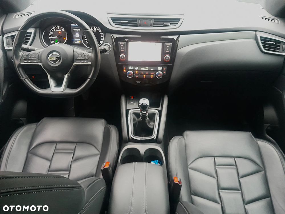 Nissan Qashqai 1.3 DIG-T Tekna+ - 19