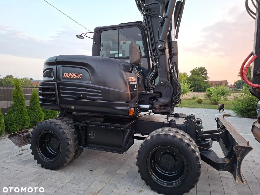 Takeuchi TB295W - 19