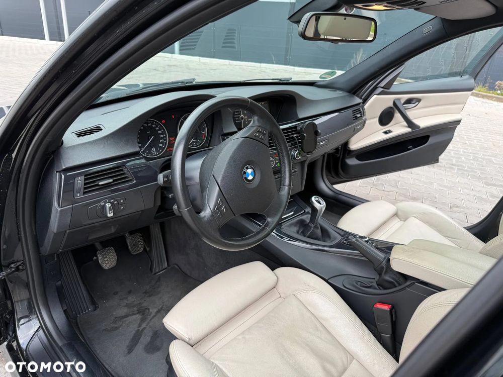 BMW Seria 3 320d - 14