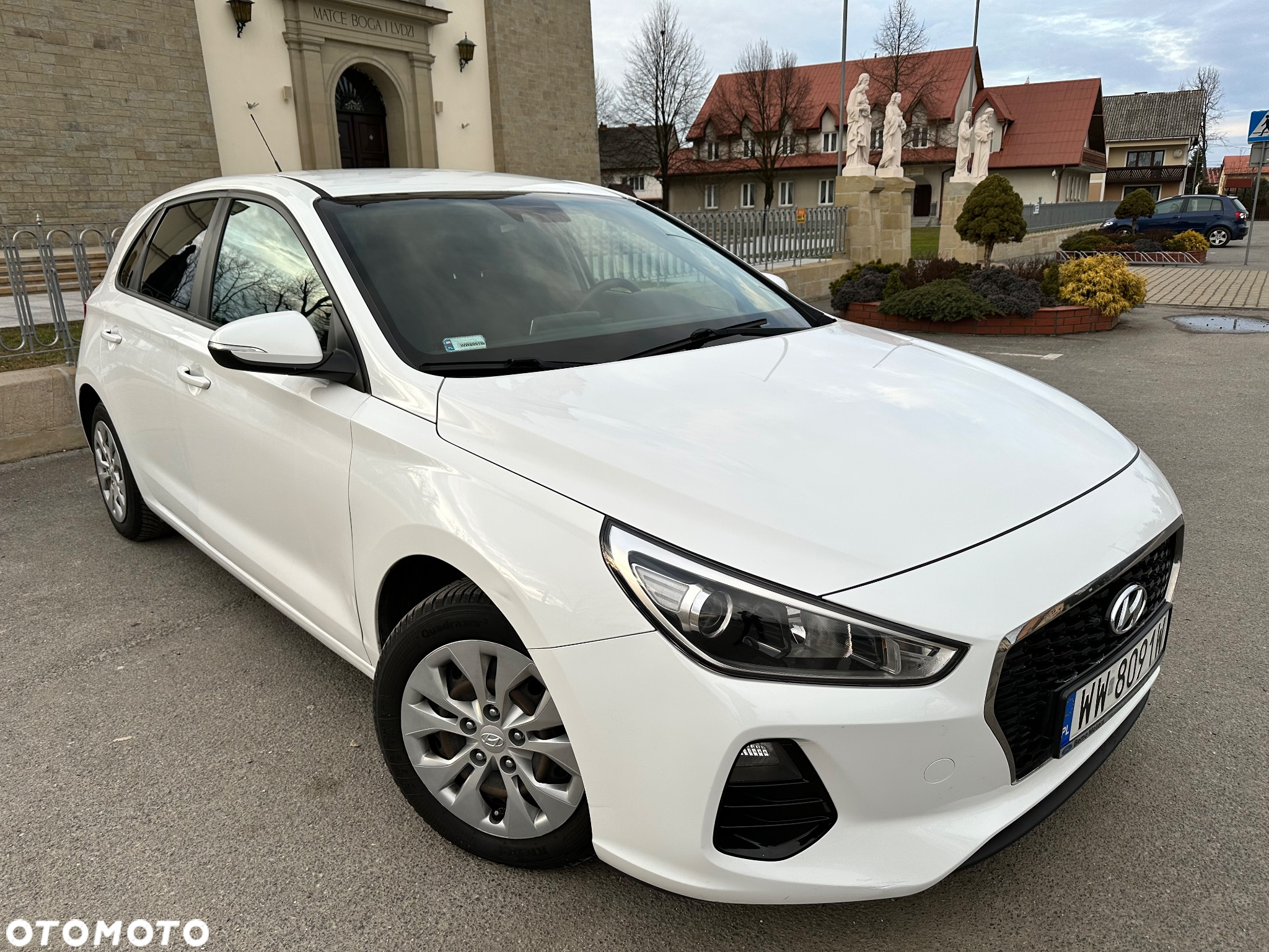 Hyundai i30 1.4 Premiere Comfort - 12