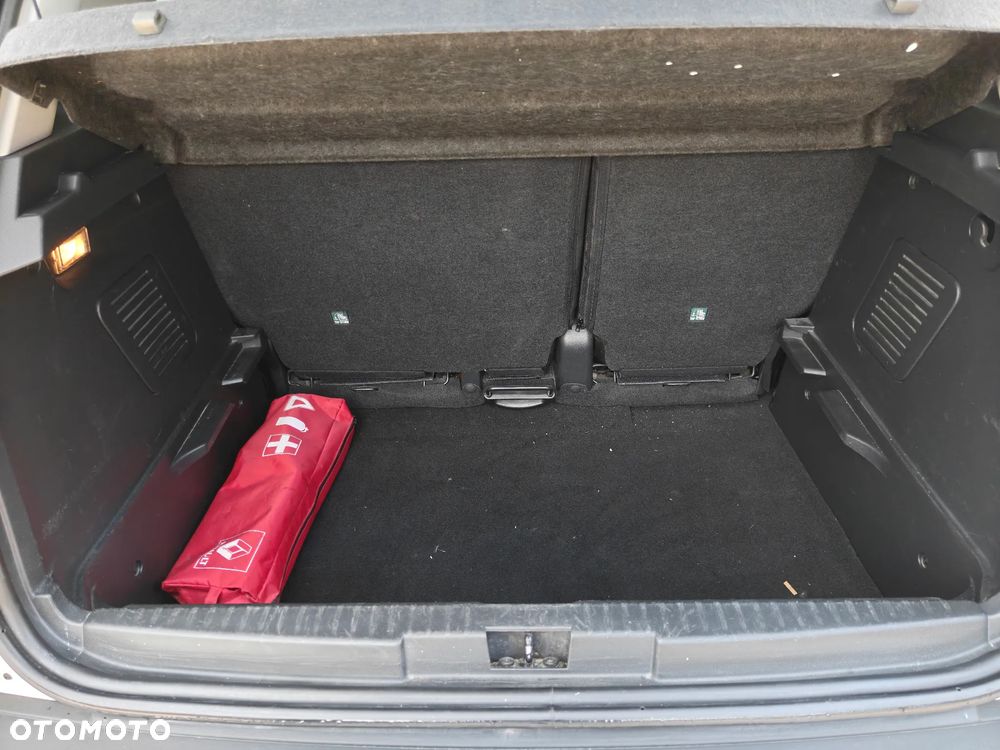 Renault Captur - 21