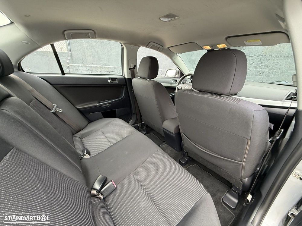 Mitsubishi Lancer 1.6 Invite ClearTec - 7