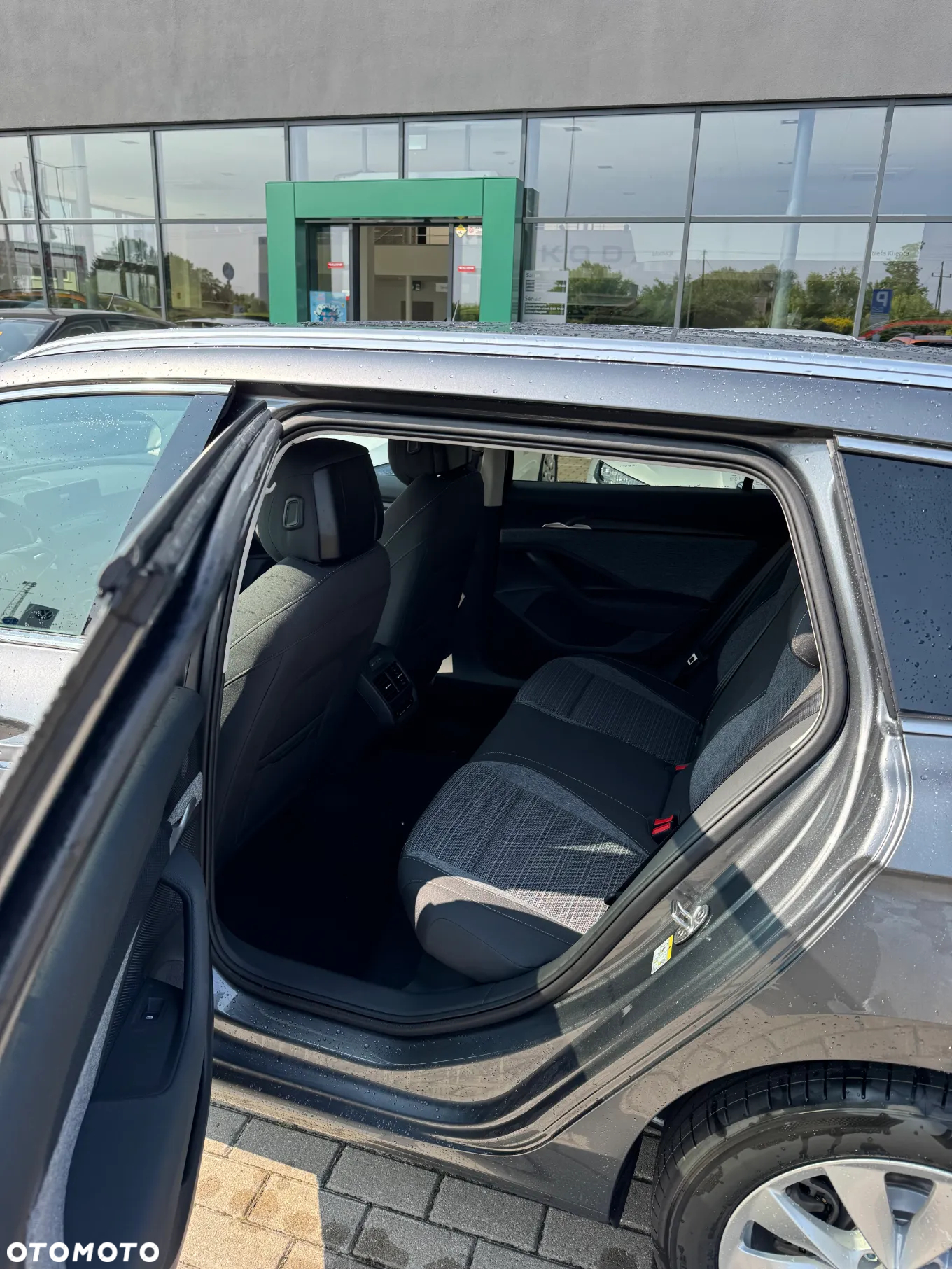 Skoda Superb 2.0 TDI SCR 4x4 Edition 130 DSG - 9