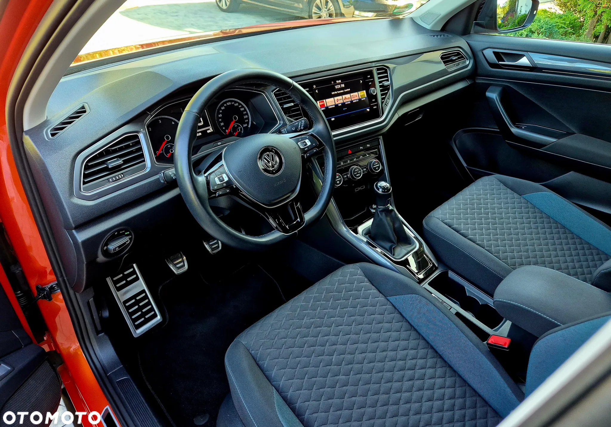 Volkswagen T-Roc 1.6 TDI SCR IQ.DRIVE - 16