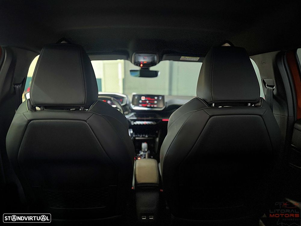 Peugeot 2008 1.2 PureTech GT EAT8 - 37