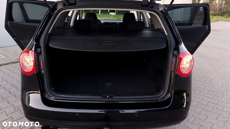 Volkswagen Passat 2.0 TDI Comfortline - 13