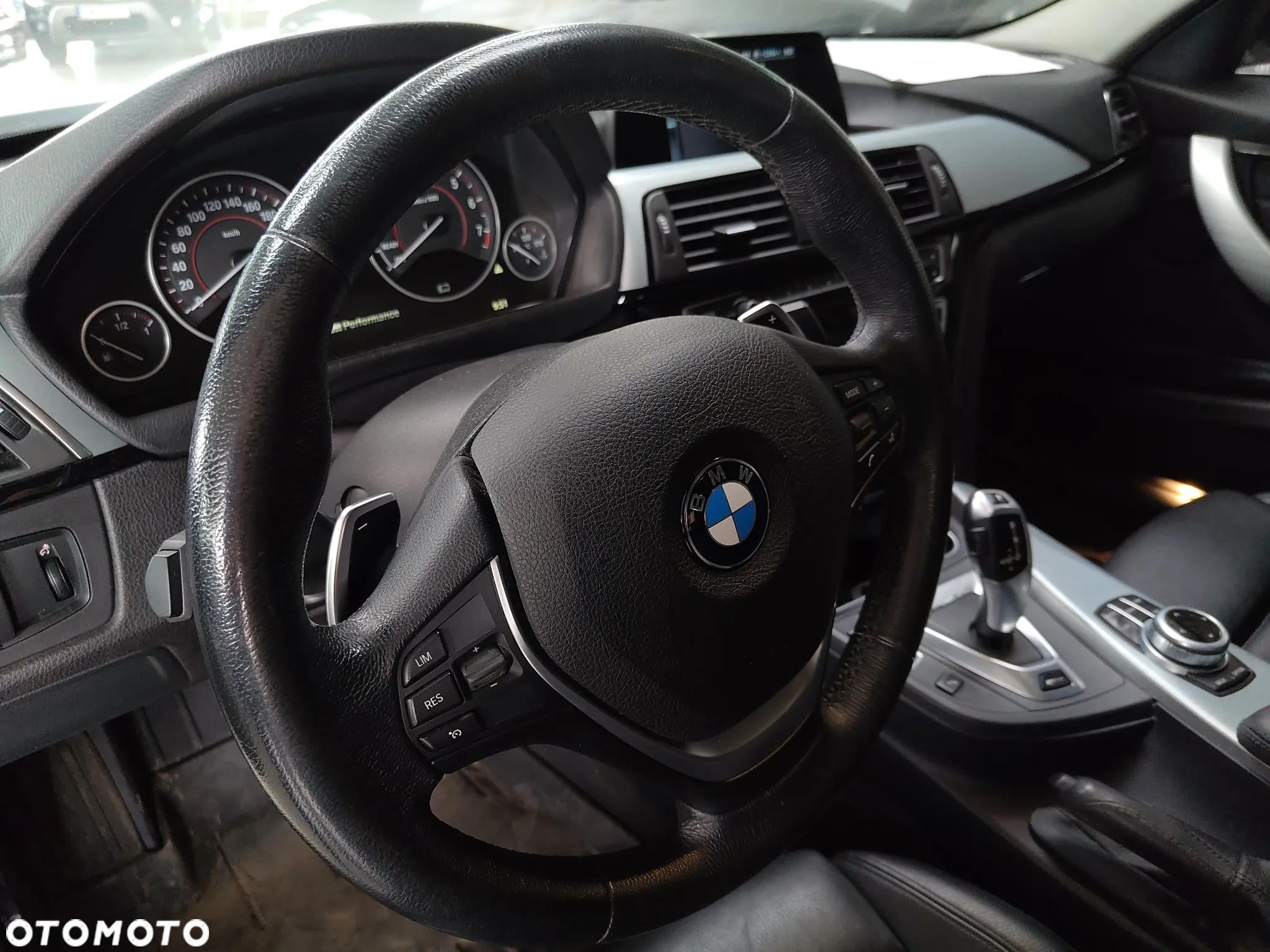 BMW Seria 3 330e iPerformance M Sport Shadow - 20