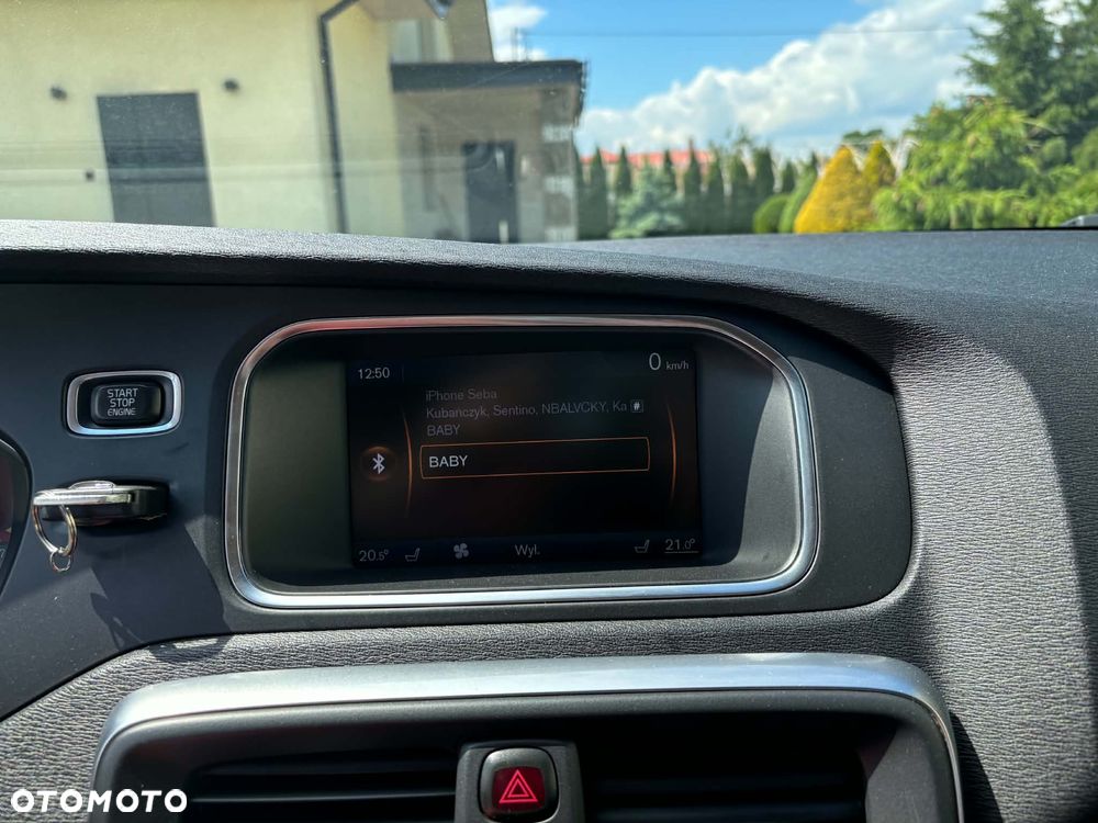 Volvo V40 D2 R Design - 27