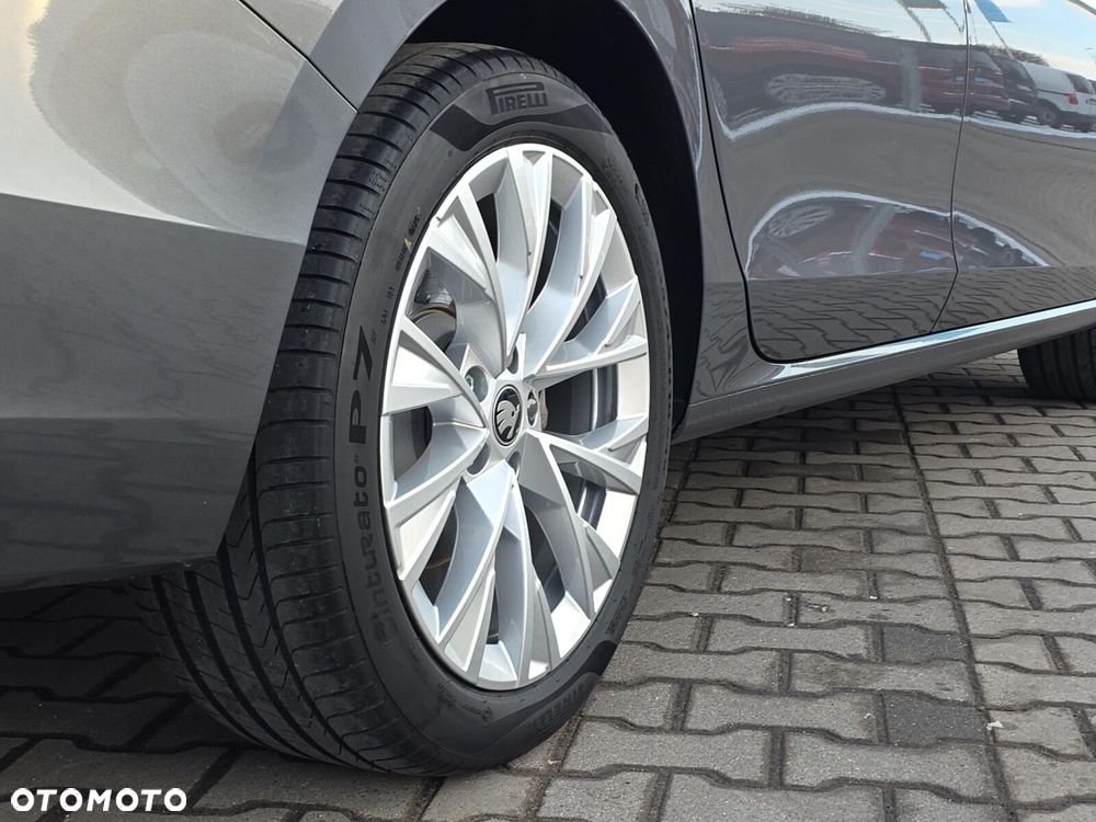 Skoda Superb 2.0 TSI Selection DSG - 28
