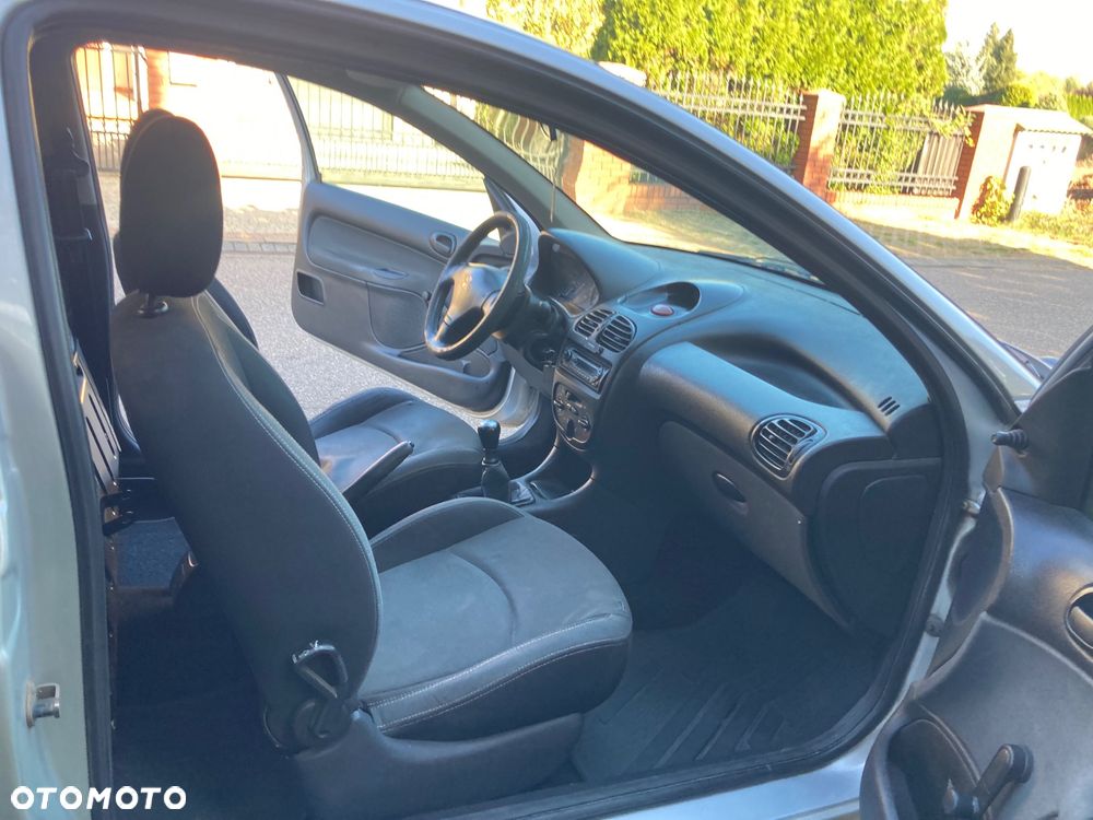 Peugeot 206 - 7