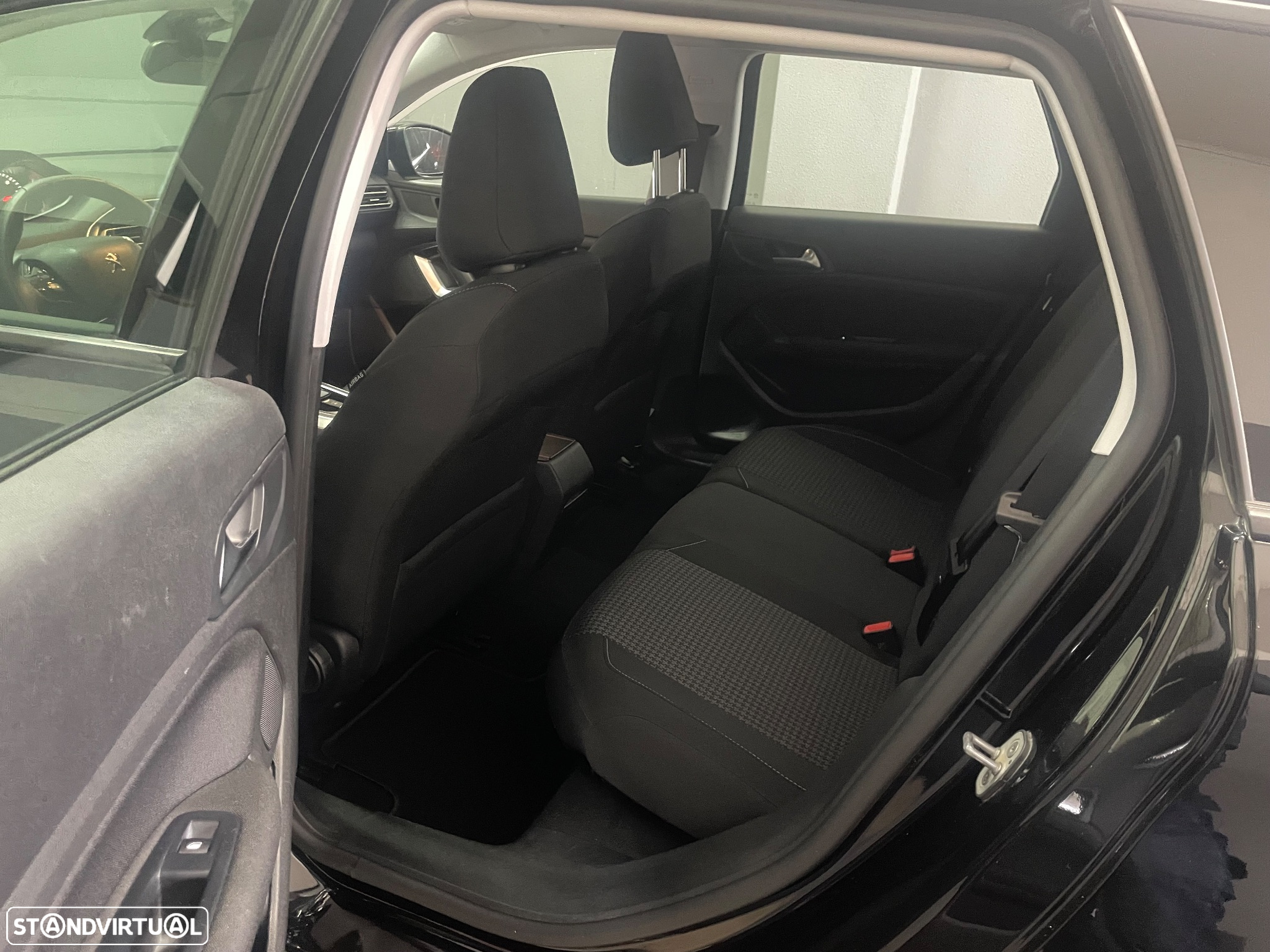 Peugeot 308 SW BlueHDi 130 EAT8 Stop & Start Active Business-Pack - 14