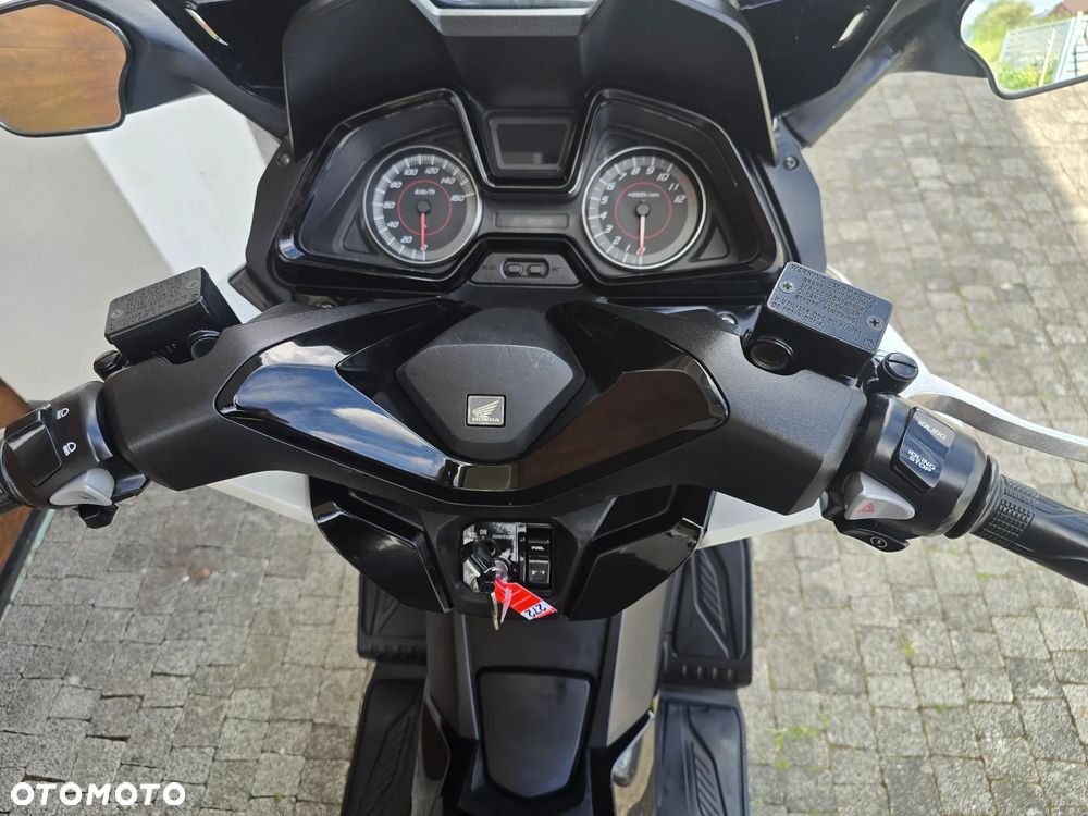 Honda NSS - 10