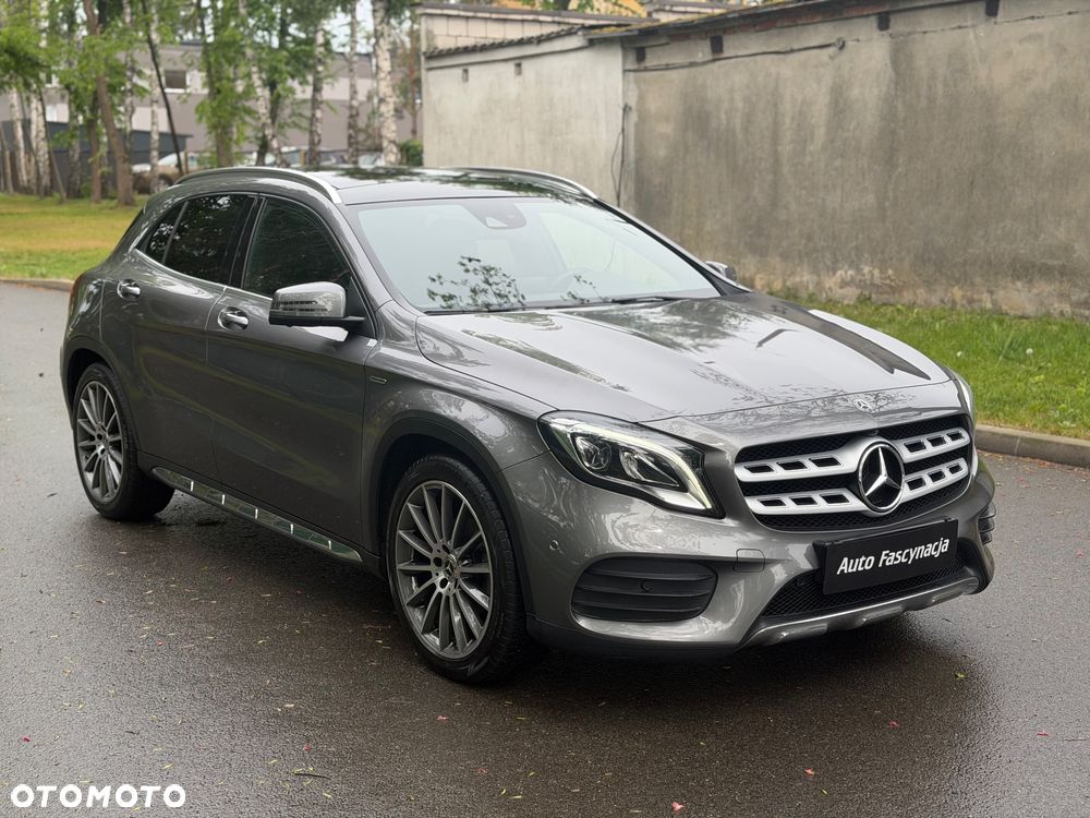 Mercedes-Benz GLA 200 7G-DCT AMG Line - 3