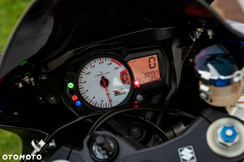 Suzuki GSX-R - 12