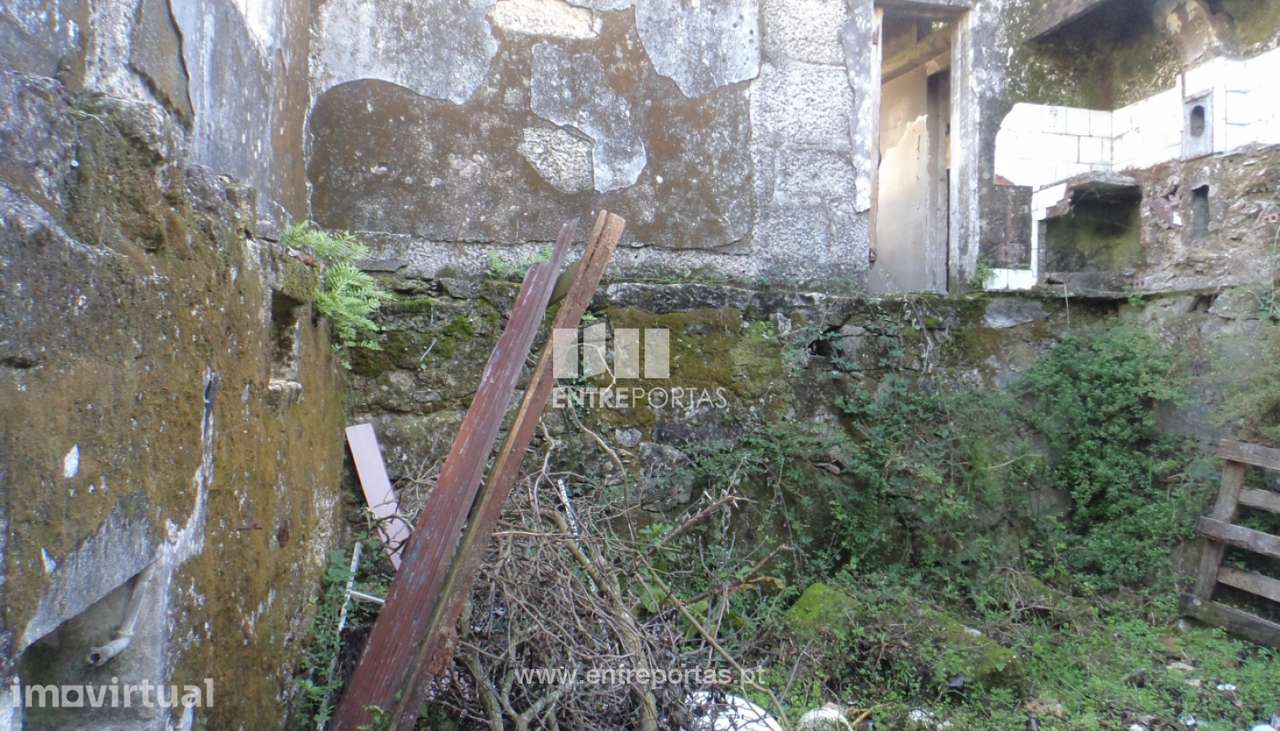 Casa em pedra para recuperar para venda, Lanhelas, Caminha - Grande imagem: 4/21
