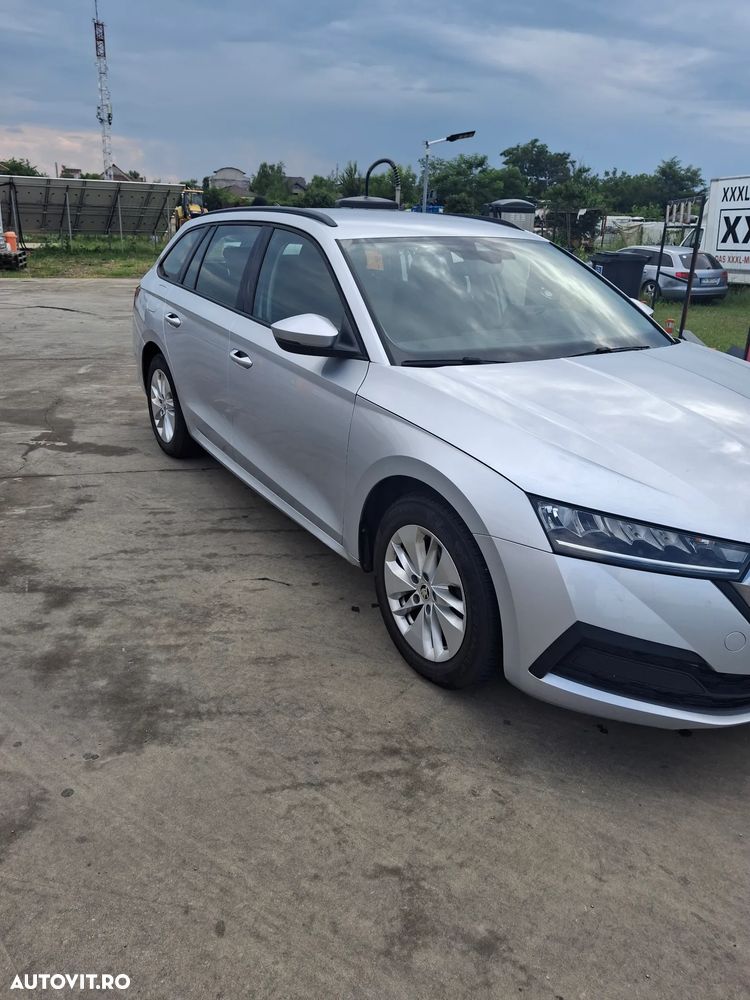 Skoda Octavia 2.0 TDI DSG Ambition - 9