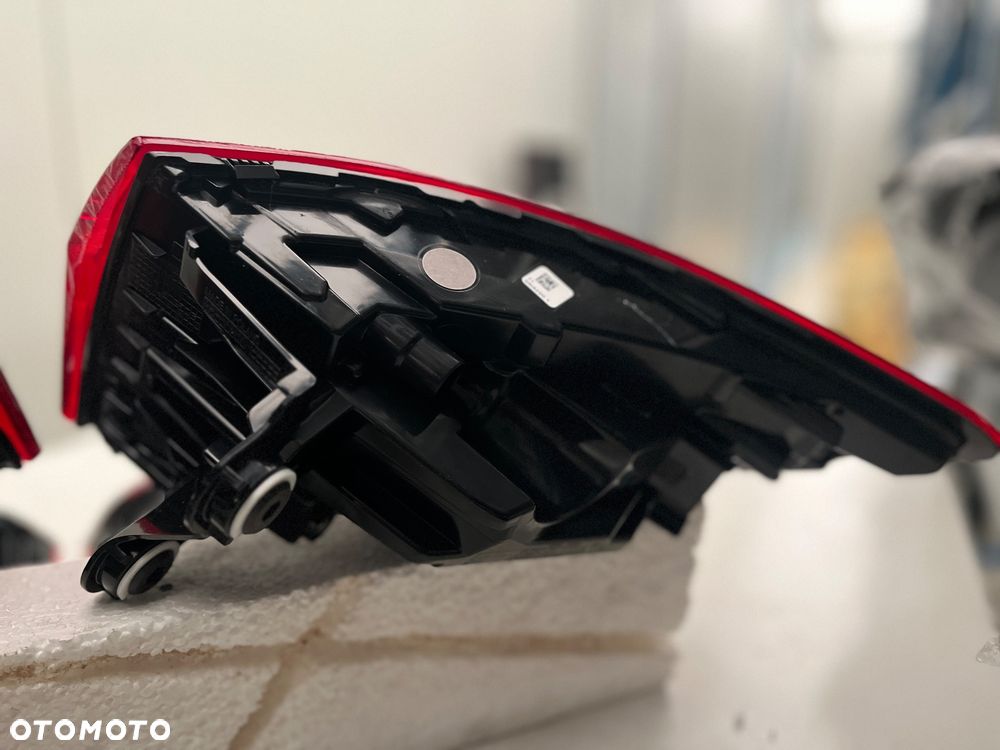 AUDI A4 B9 LIFT KOMBI KOMPLET LAMP TYLNYCH  EU MATRIX - 11