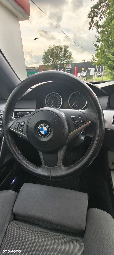 BMW Seria 5 - 16