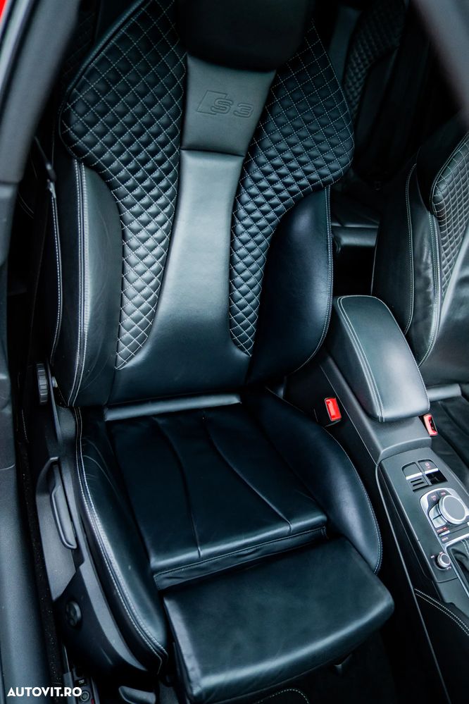 Audi S3 TFSI S tronic - 13