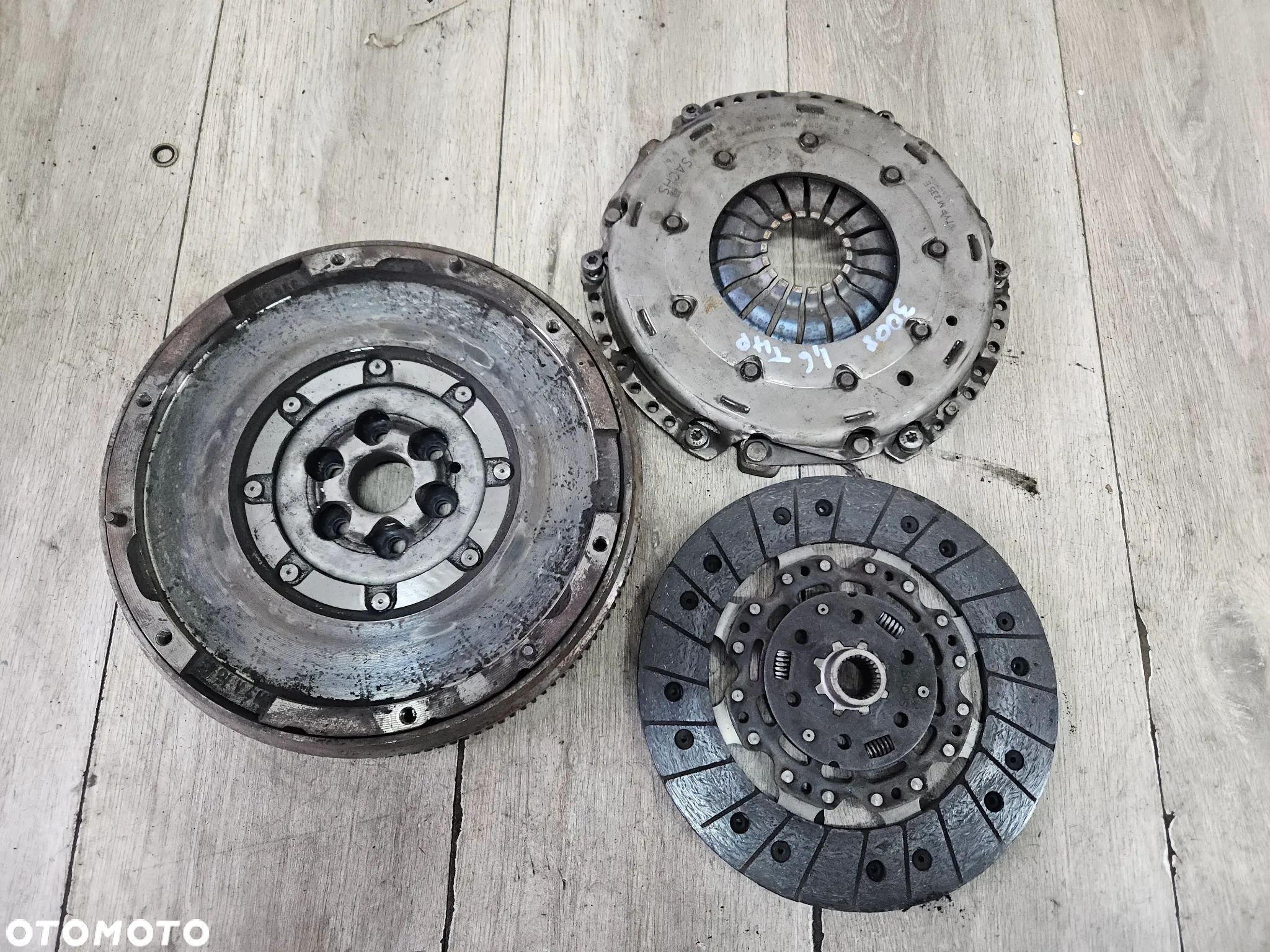 Sprzęgło koło dwumasowe tarcza docisk Peugeot 3008 I 1.6 THP 156KM 70 tys. km Sachs M235E - 1