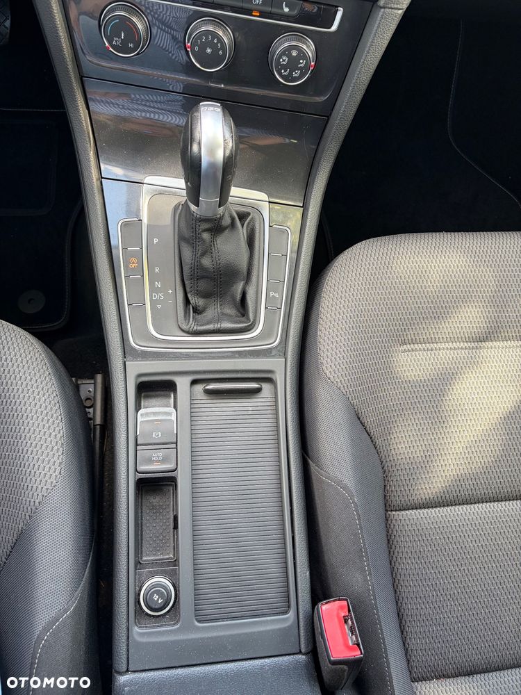 Volkswagen Golf 1.6 TDI (BlueMotion Technology) DSG Comfortline - 21