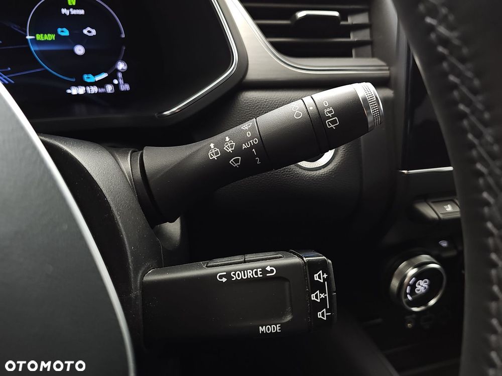 Renault Captur 1.6 E-TECH Plug-In Intens - 17
