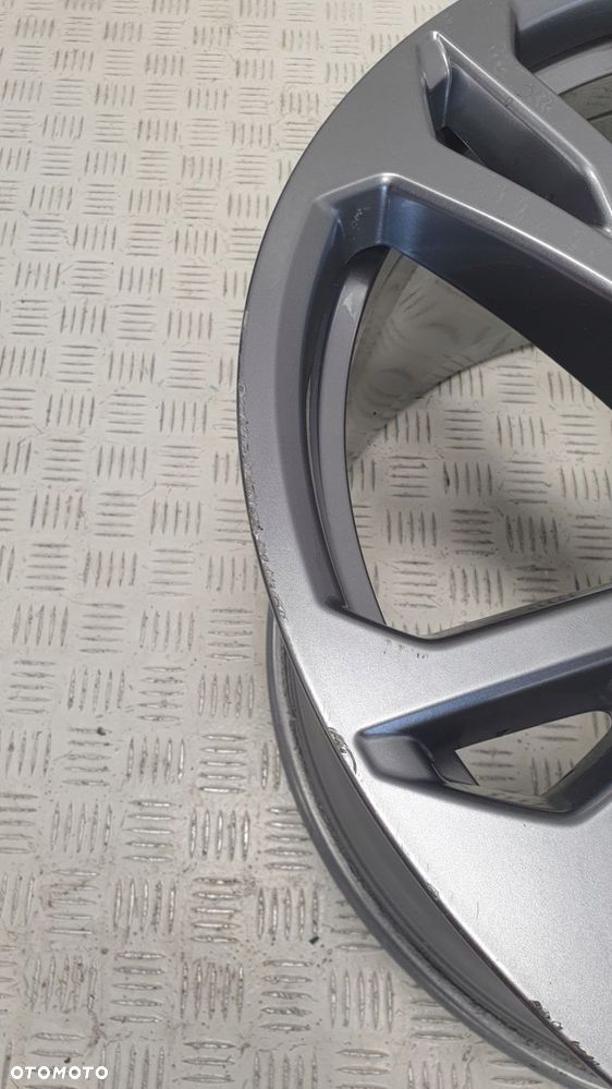 audi rs e-tron gt 4j3 felga aluminiowa 11jx20h2 et60 5x130 4j3601025am - 3