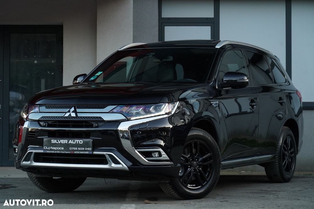Mitsubishi Outlander PHEV 2.4 L 4X4 Instyle+ - 19