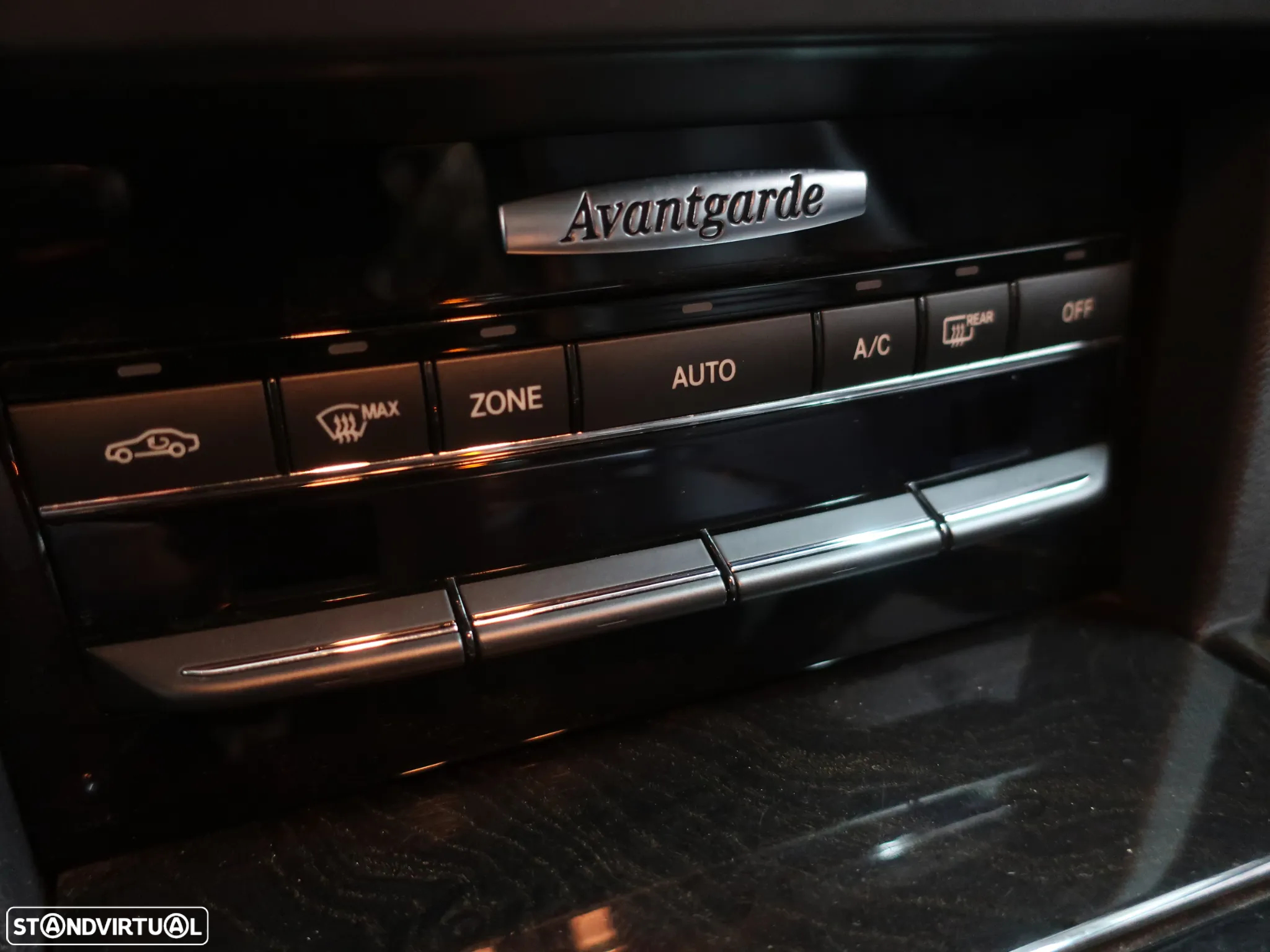Mercedes-Benz E 350 CDi Avantgarde BlueEfficiency - 22