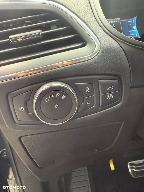 Ford Edge - 15