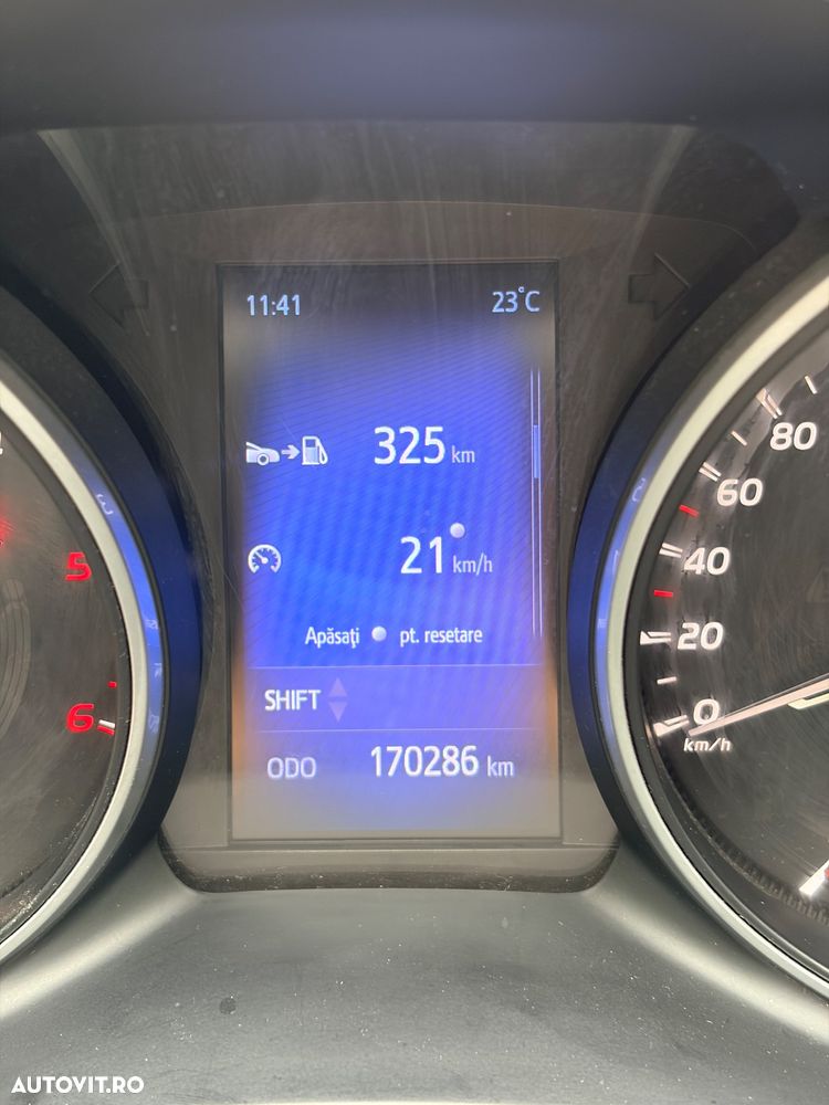 Toyota Avensis 2.0 D-4D Executive - 10